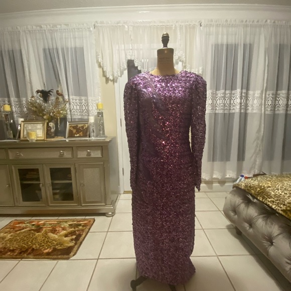 Vintage purple sequence gown - Picture 2 of 3